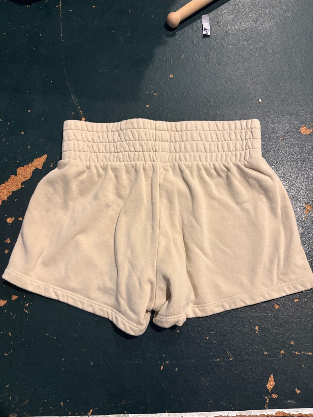 TALENTLESS Women's Cream Elastic Waist Athletic Shorts - Picture 3 of 3